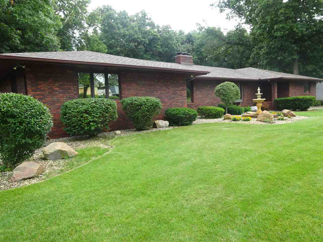 56200 Riviera Street South Bend, IN 46619 - Photo 1 of 36 Gallery Image 1