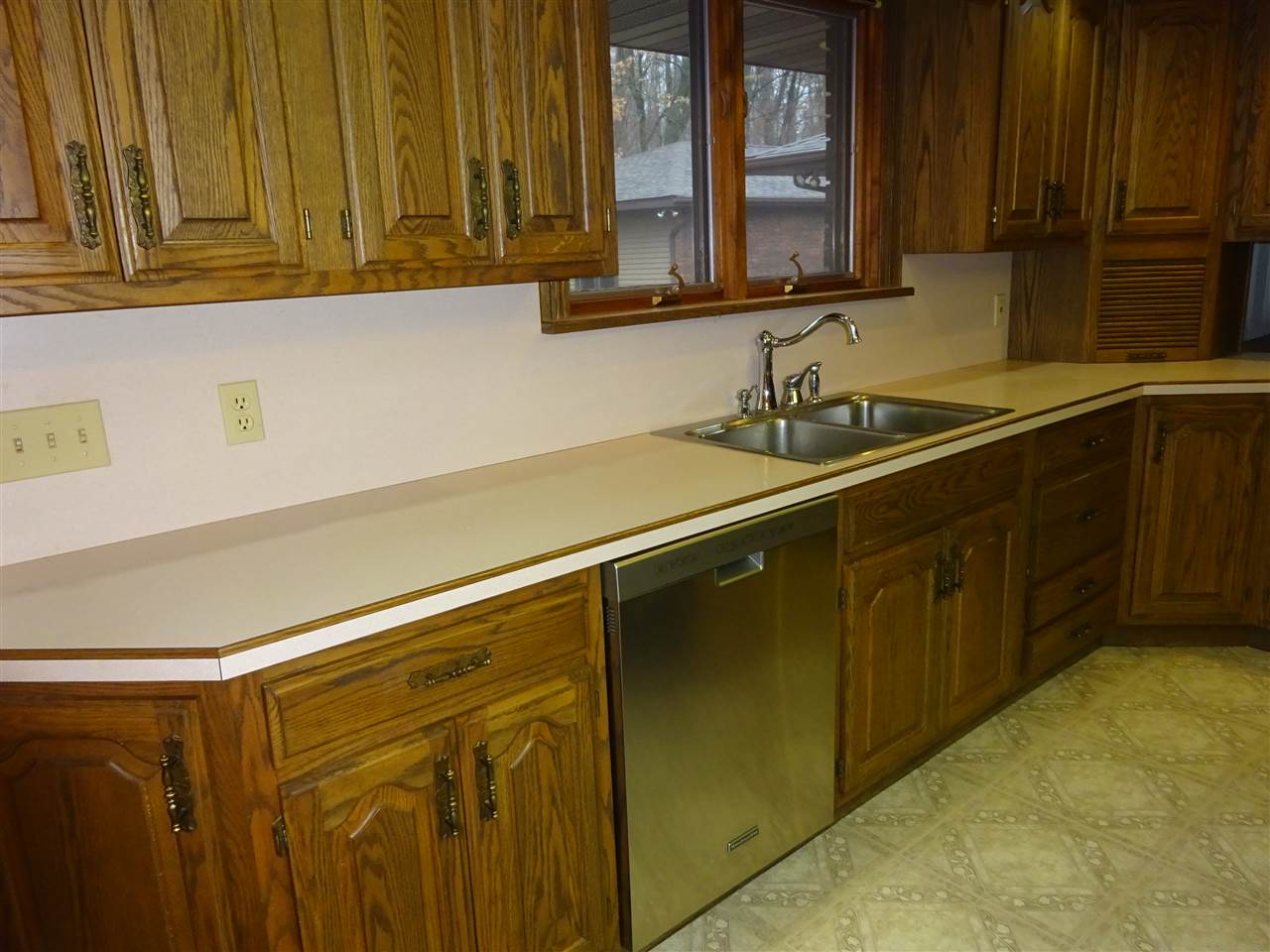 56200 Riviera Street South Bend, IN 46619 - Photo 12 of 36 Gallery Image 12