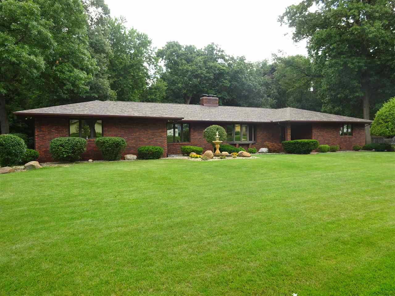 56200 Riviera Street South Bend, IN 46619 - Photo 5 of 36 Gallery Image 5