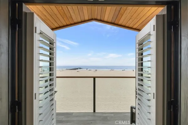 a view of a balcony