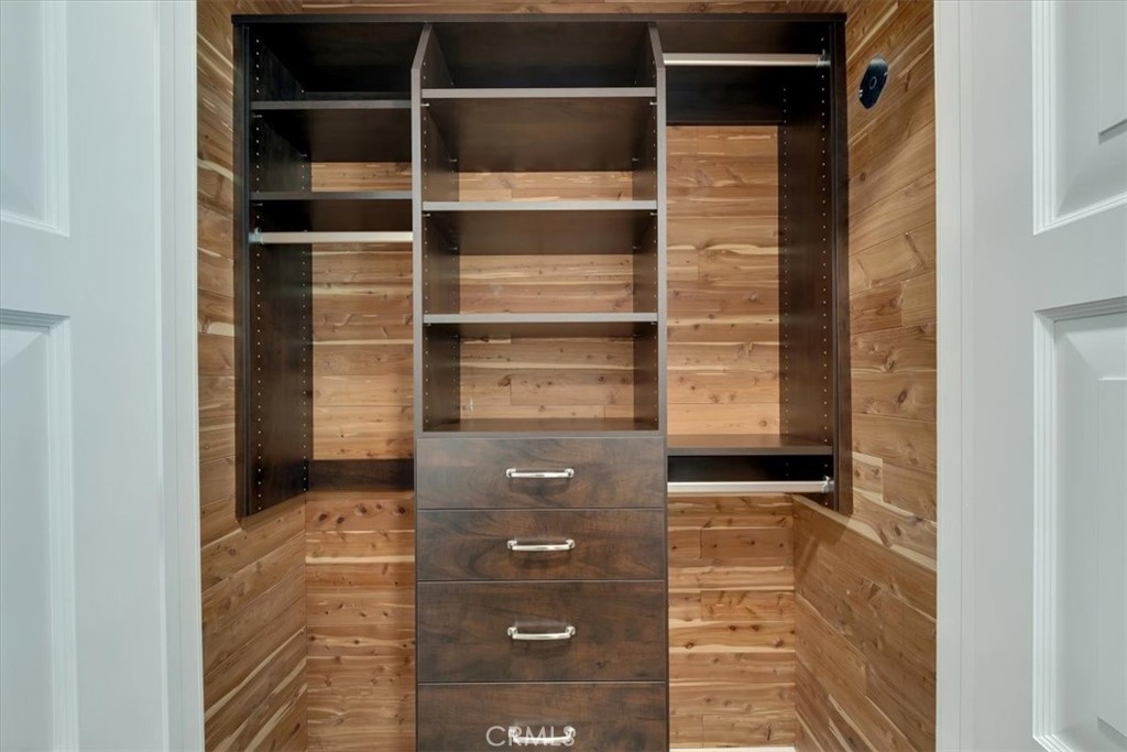 2808 West Oceanfront Newport Beach, CA 92663 - Photo 18 of 31 a view of walk in closet