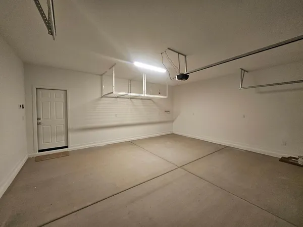 $2,495 | 548 West Fremont Pass, Apache Junction, AZ 85120