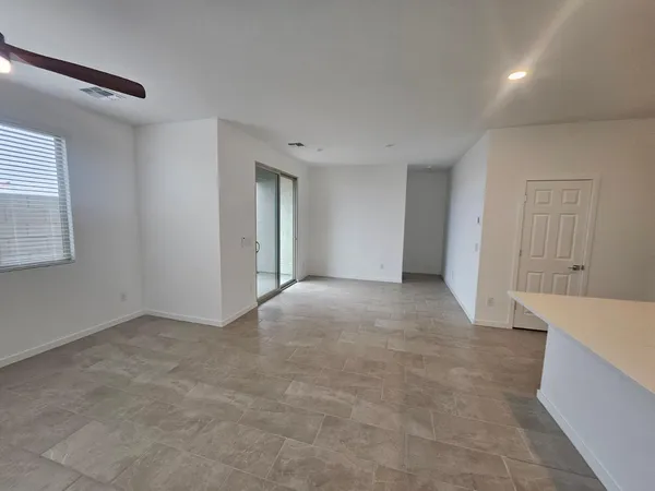 $2,495 | 548 West Fremont Pass, Apache Junction, AZ 85120