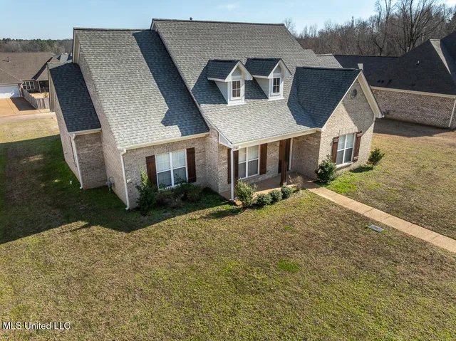 $424,900 | 2024 Laughter Road, Nesbit, MS 38651