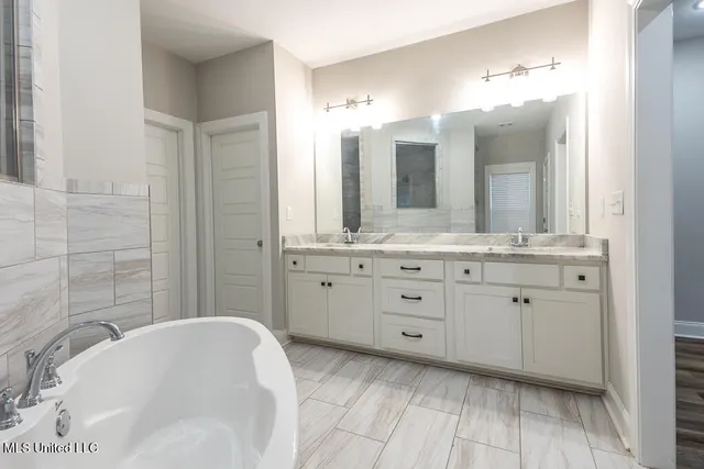 $424,900 | 2024 Laughter Road, Nesbit, MS 38651