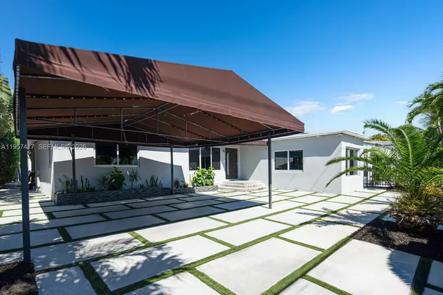 $18,000 | 7910 Hawthorne Avenue, Miami Beach, FL 33141