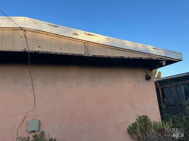 a close view of sliding door