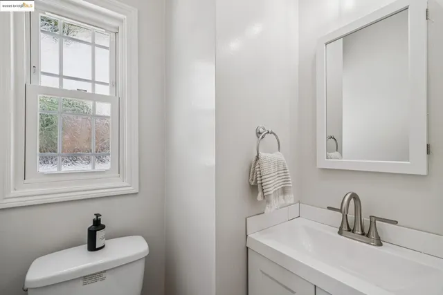 $1,099,000 | 1218 Sandelin Avenue, San Leandro, CA 94577