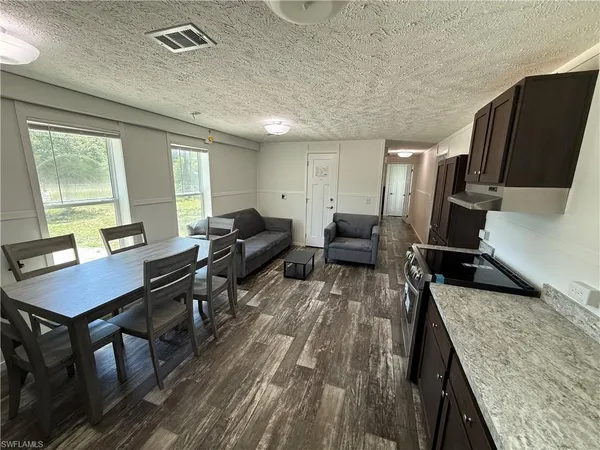 $260,000 | 163 Avenida Del Sur, Clewiston, FL 33440