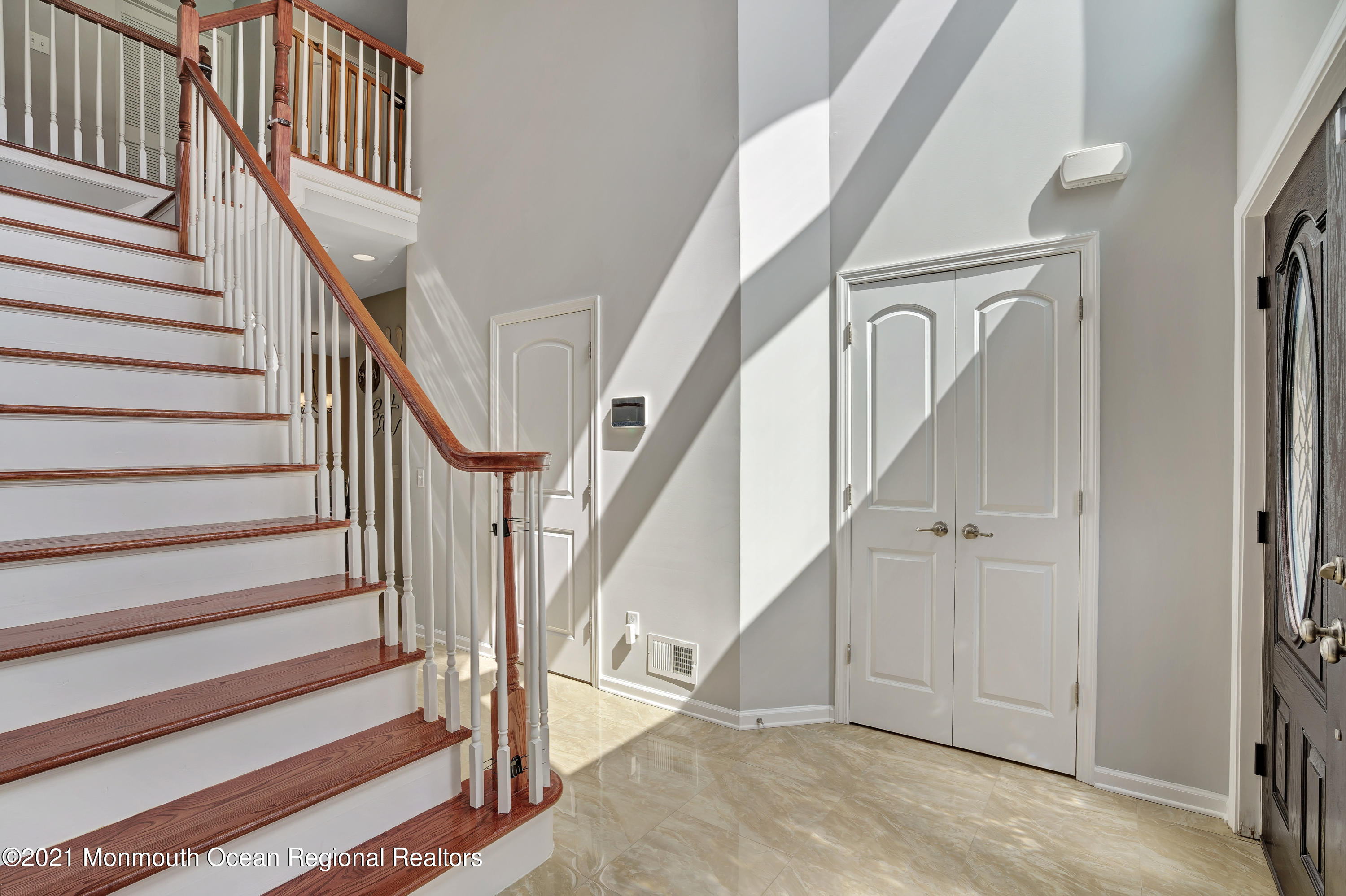 37 Brown Road Morganville, NJ 07751 - Photo 3 of 28 011_dsc01391