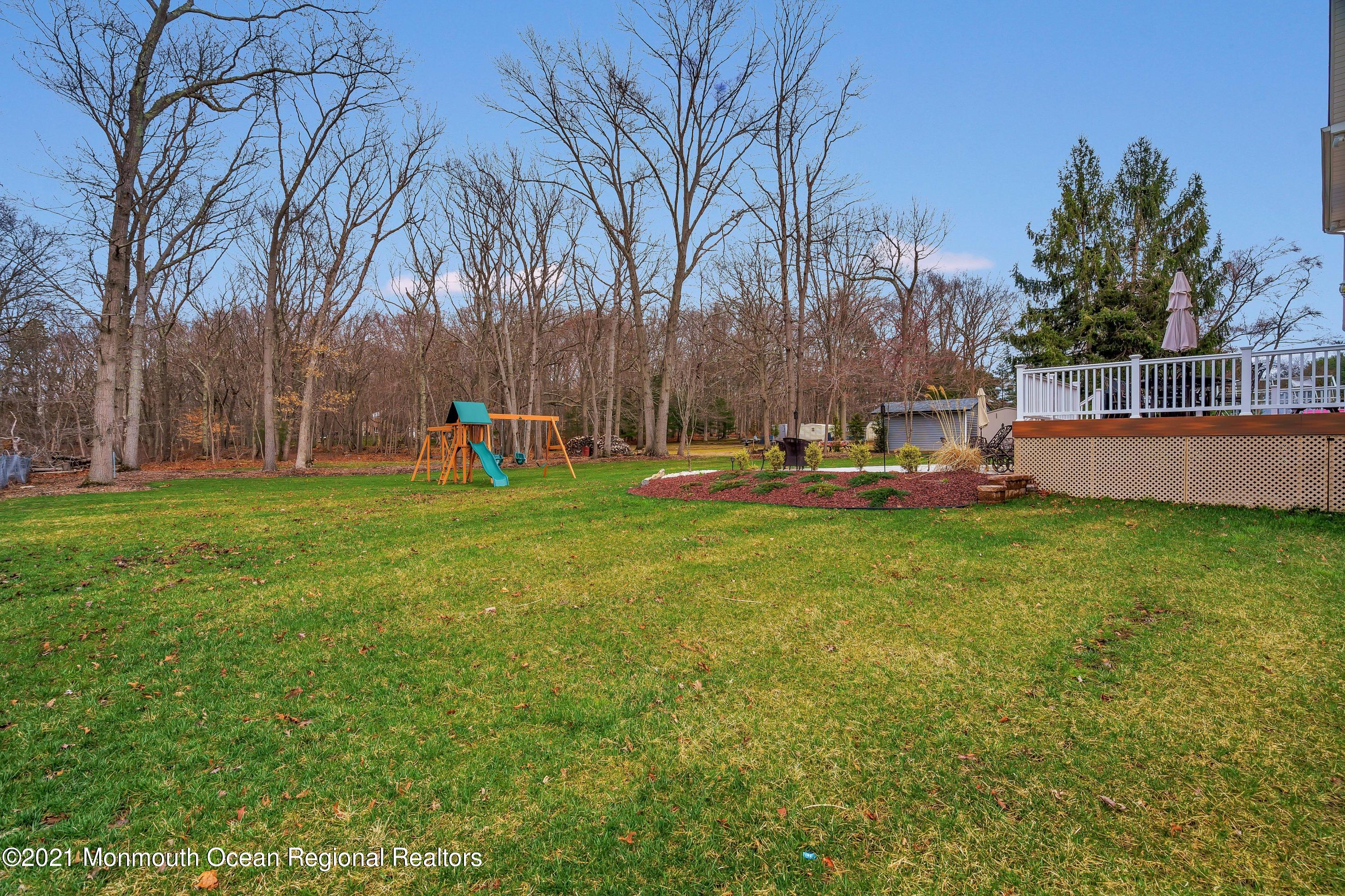 37 Brown Road Morganville, NJ 07751 - Photo 26 of 28 076_dsc01301