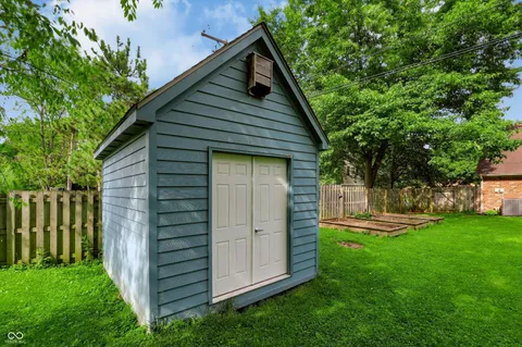 $579,000 | 242 Beechmont Drive, Carmel, IN 46032