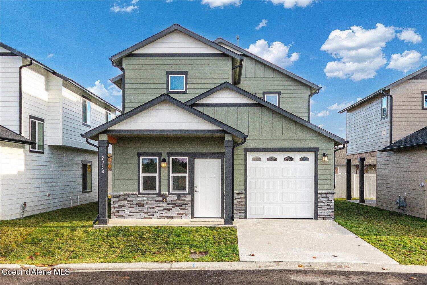 02-2238 N Chaffee 002