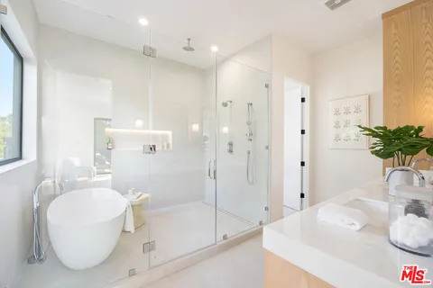 $4,550,000 | 1500 Louella Avenue, Venice, CA 90291