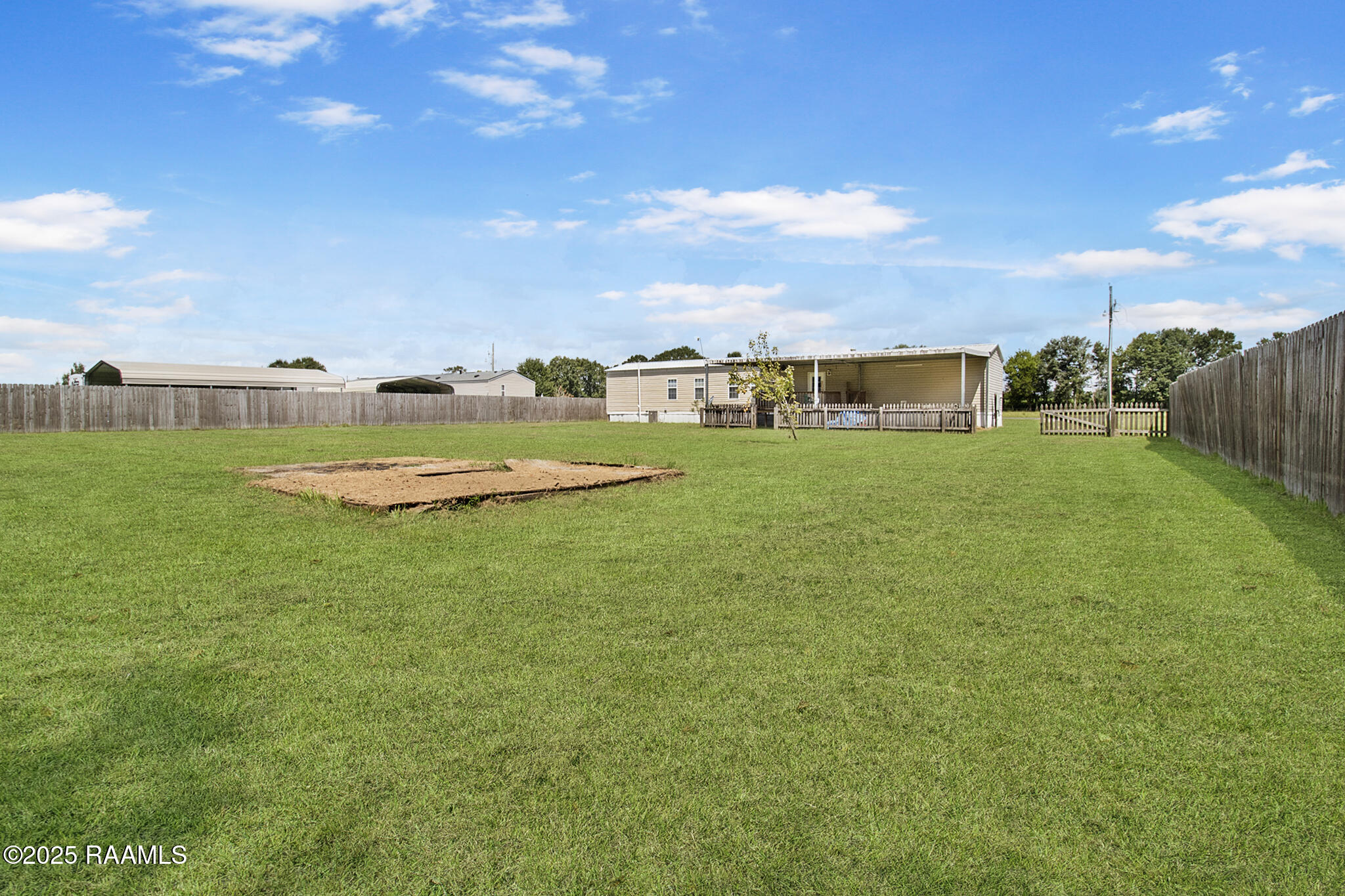 6801 Montgomery Road Maurice, LA 70555 - Photo 4 of 19 IMG_3508