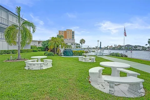 $295,000 | 1001 North Riverside Drive, Unit 304, Pompano Beach, FL 33062
