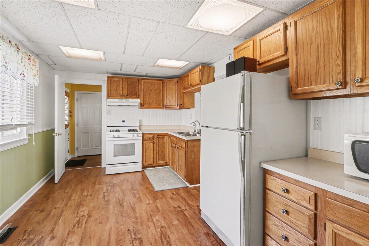 64420 Constantine Road Constantine, MI 49042 - Photo 8 of 32