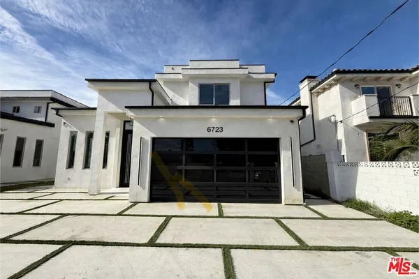 $1,997,000 | 6723 Sunnyslope Avenue, Van Nuys, CA 91401