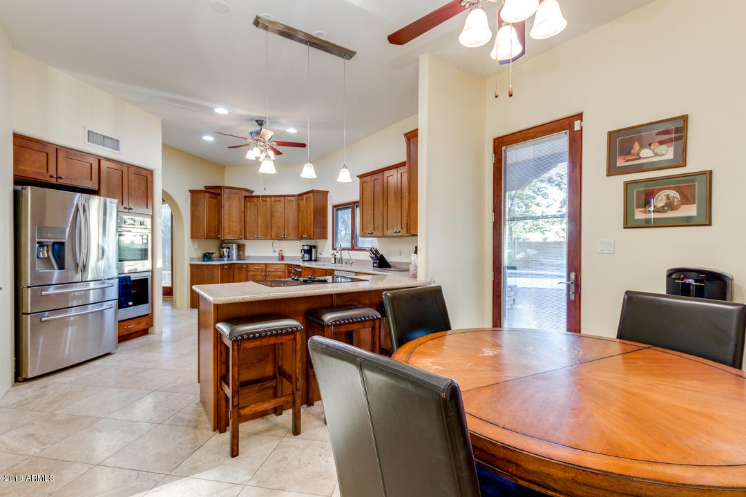 436 South Roadrunner Road Apache Junction, AZ 85119 - Photo 16 of 53 23-Roadrunner