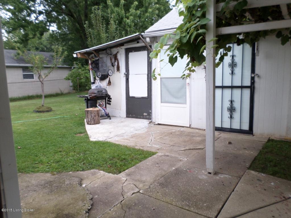 331 Mac Brae Road Louisville, KY 40214 - Photo 14 of 17 thumb_SAM_2001_1024