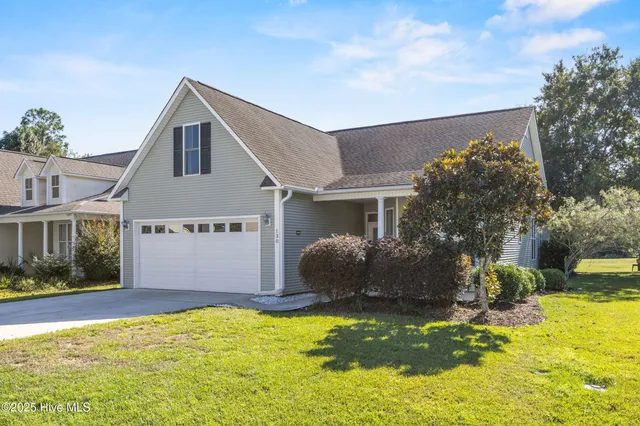 $365,000 | 130 Azalea Drive, Hampstead, NC 28443