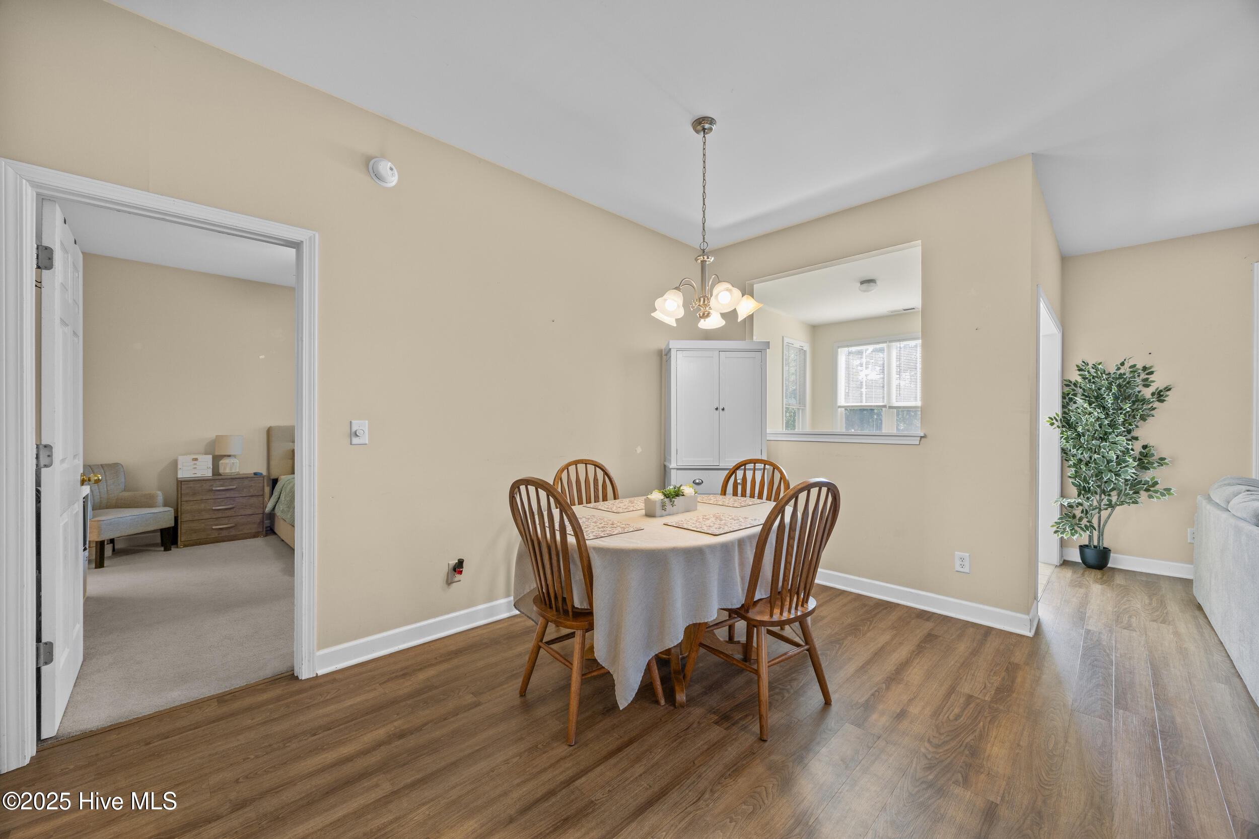 130 Azalea Drive Hampstead, NC 28443 - Photo 30 of 47 22_dining area