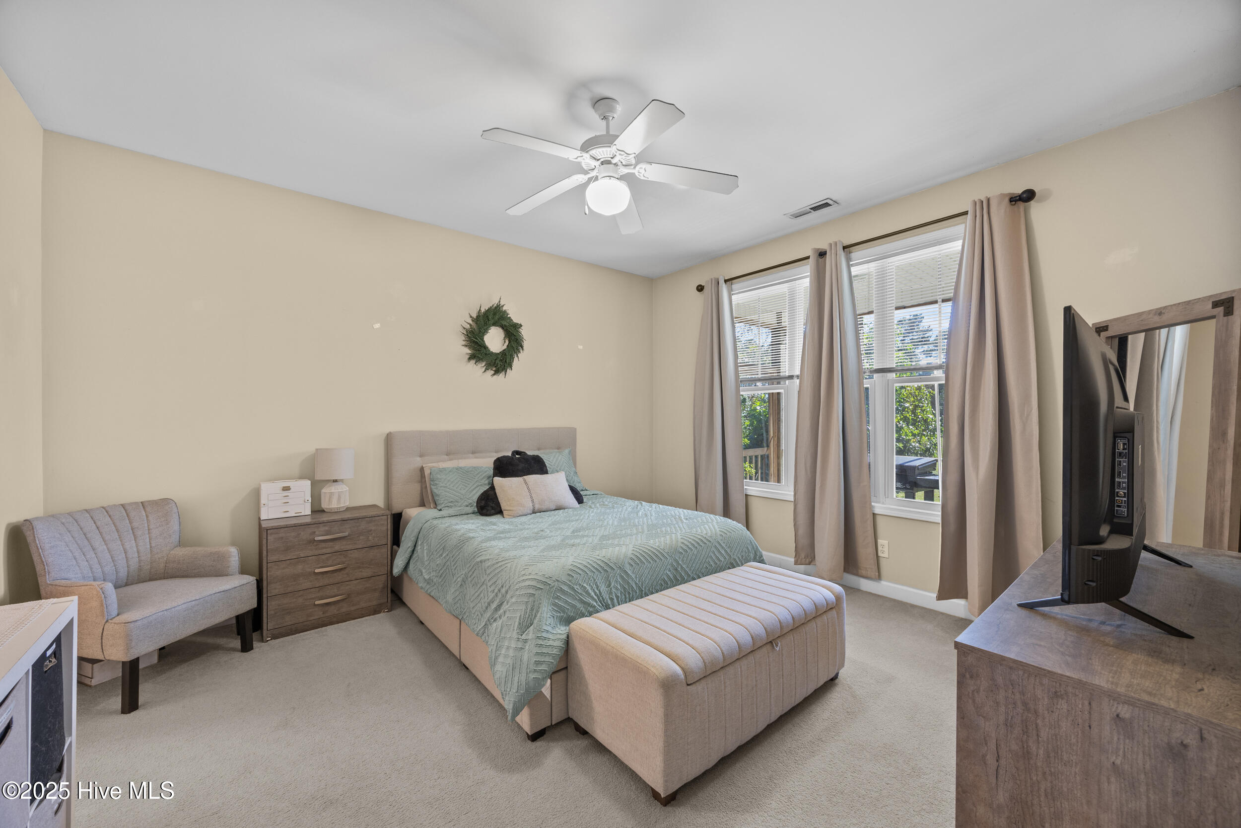 130 Azalea Drive Hampstead, NC 28443 - Photo 9 of 47 27_bedroom