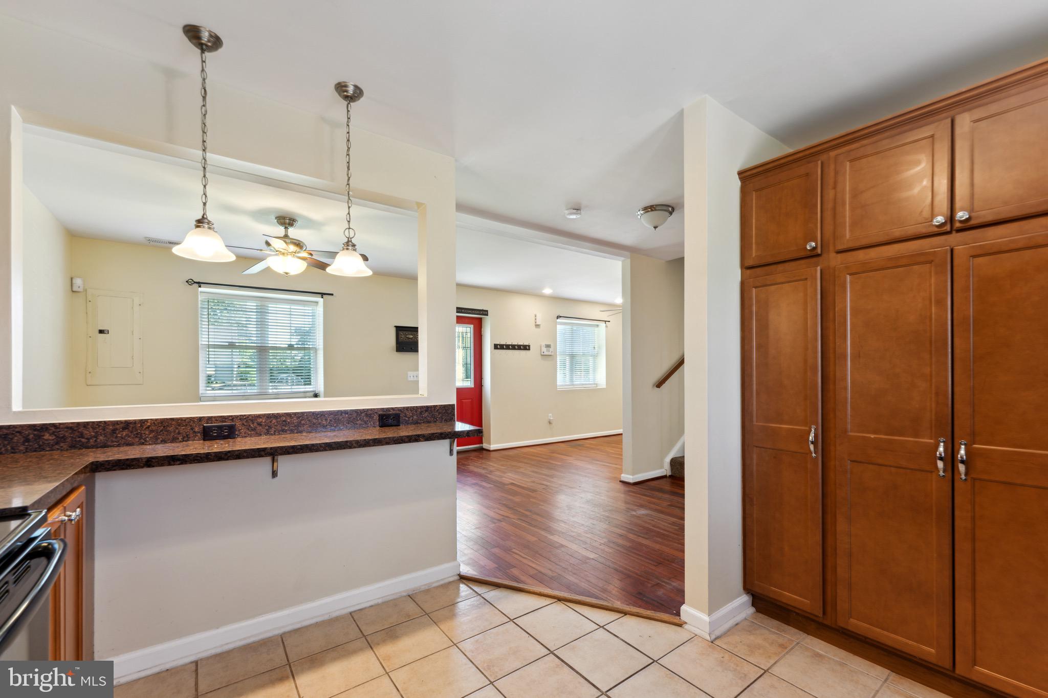 3124 Baybriar Road Baltimore, MD 21222 - Photo 12 of 29 Breakfast Bar Seating