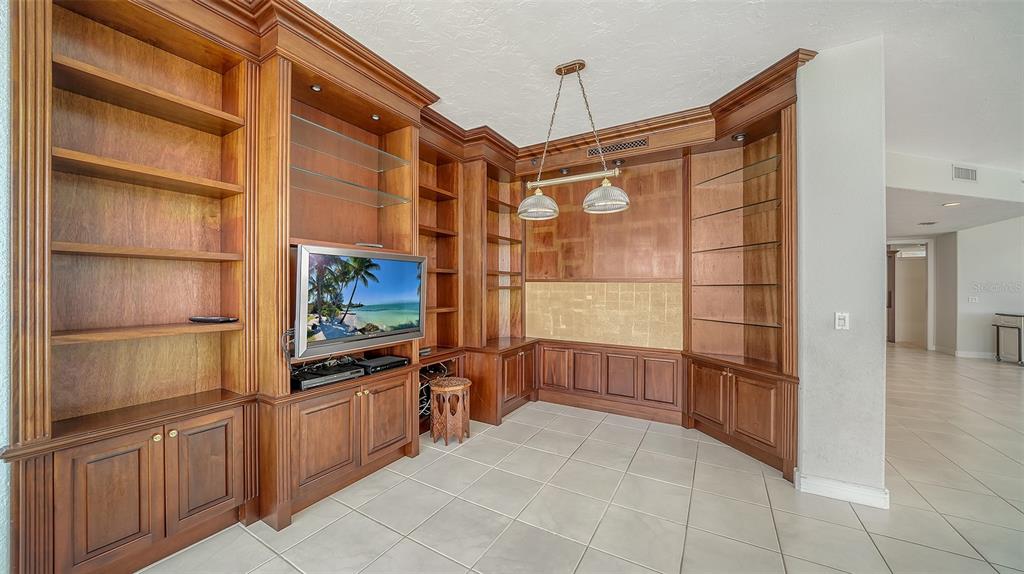 675 Longboat Club Road, Unit 23A Longboat Key, FL 34228 - Photo 39 of 66 Gallery Image 39