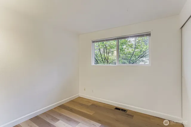 $3,400 | 12078 Northeast 137th Court, Kirkland, WA 98034