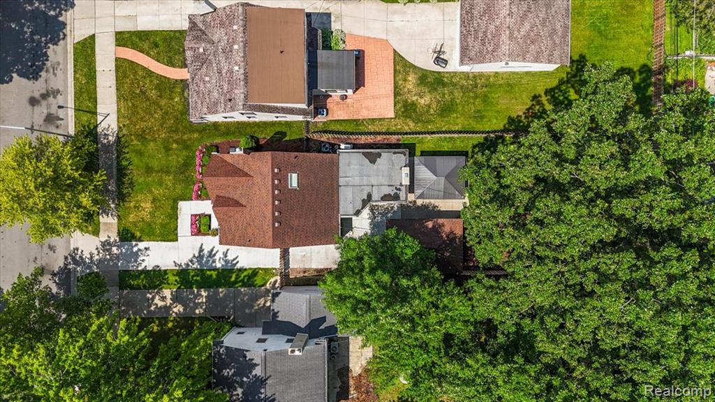 1450 Hampton Road Grosse Pointe Woods, MI 48236 - Photo 52 of 53