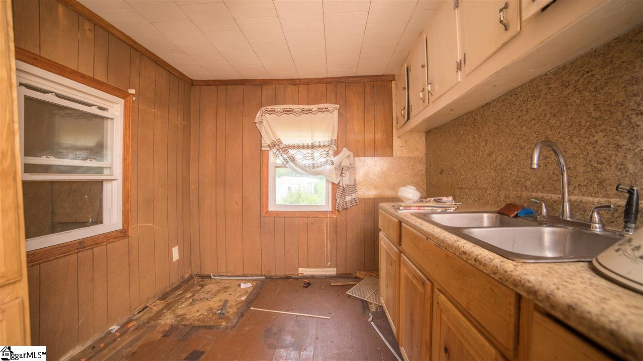 20 Conner Street Pelzer, SC 29669 - Photo 6 of 16 Gallery Image 6