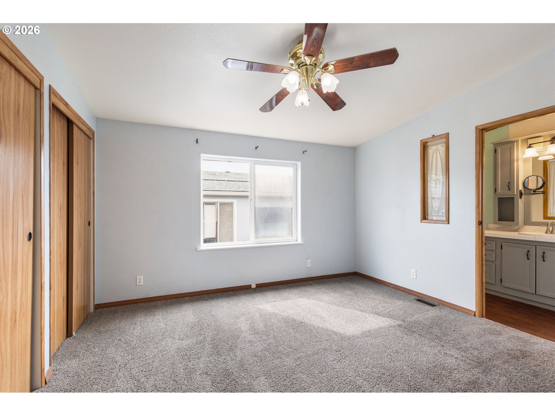 336 Franklin Place Longview, WA 98632 - Photo 15 of 28 a view of an empty room with window