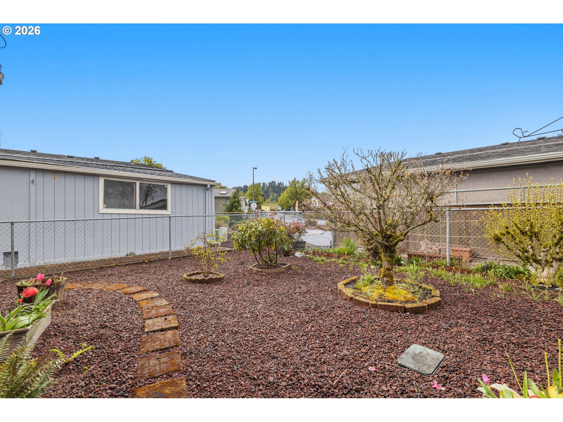 336 Franklin Place Longview, WA 98632 - Photo 28 of 28 a view of outdoor space and yard