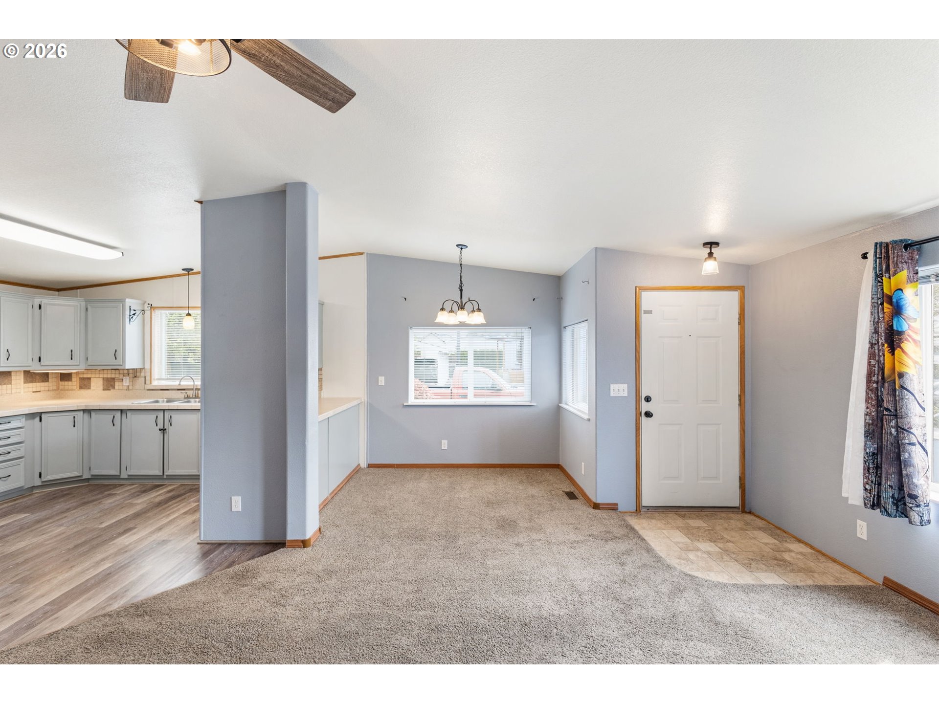 336 Franklin Place Longview, WA 98632 - Photo 7 of 28 a view interior of a house and natural light