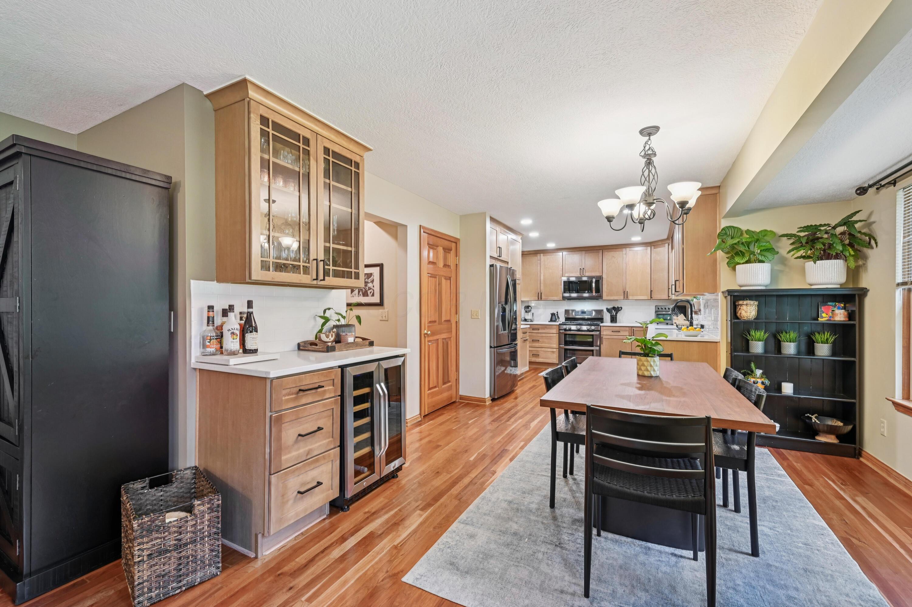 171 Hillgail Road Southwest Pataskala, OH 43062 - Photo 13 of 43 Dining/Kitchen