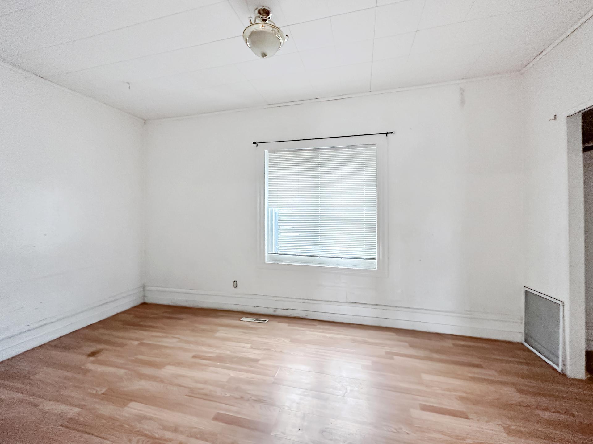 309 3rd Avenue Southwest Austin, MN 55912 - Photo 4 of 9