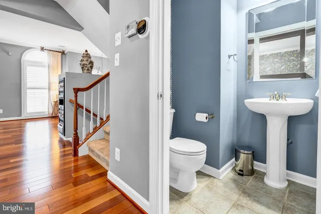 a bathroom with a sink and a toilet