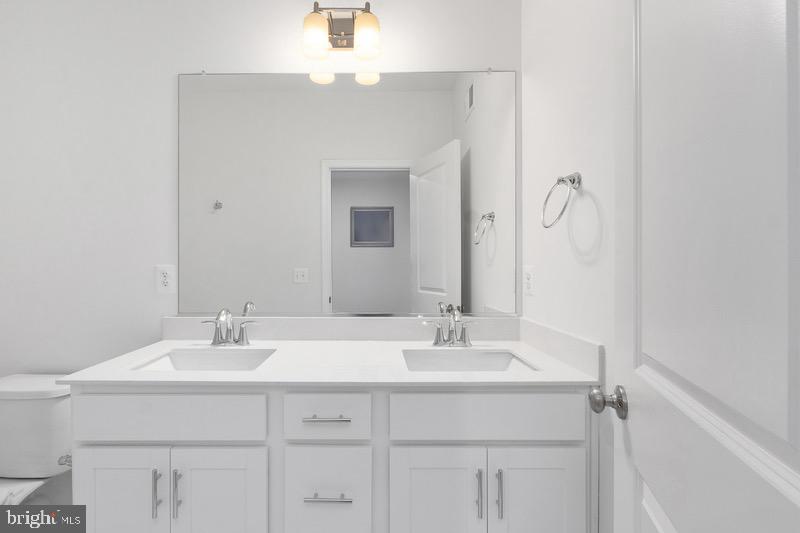 2534 Neabsco Common Place Woodbridge, VA 22191 - Photo 3 of 28