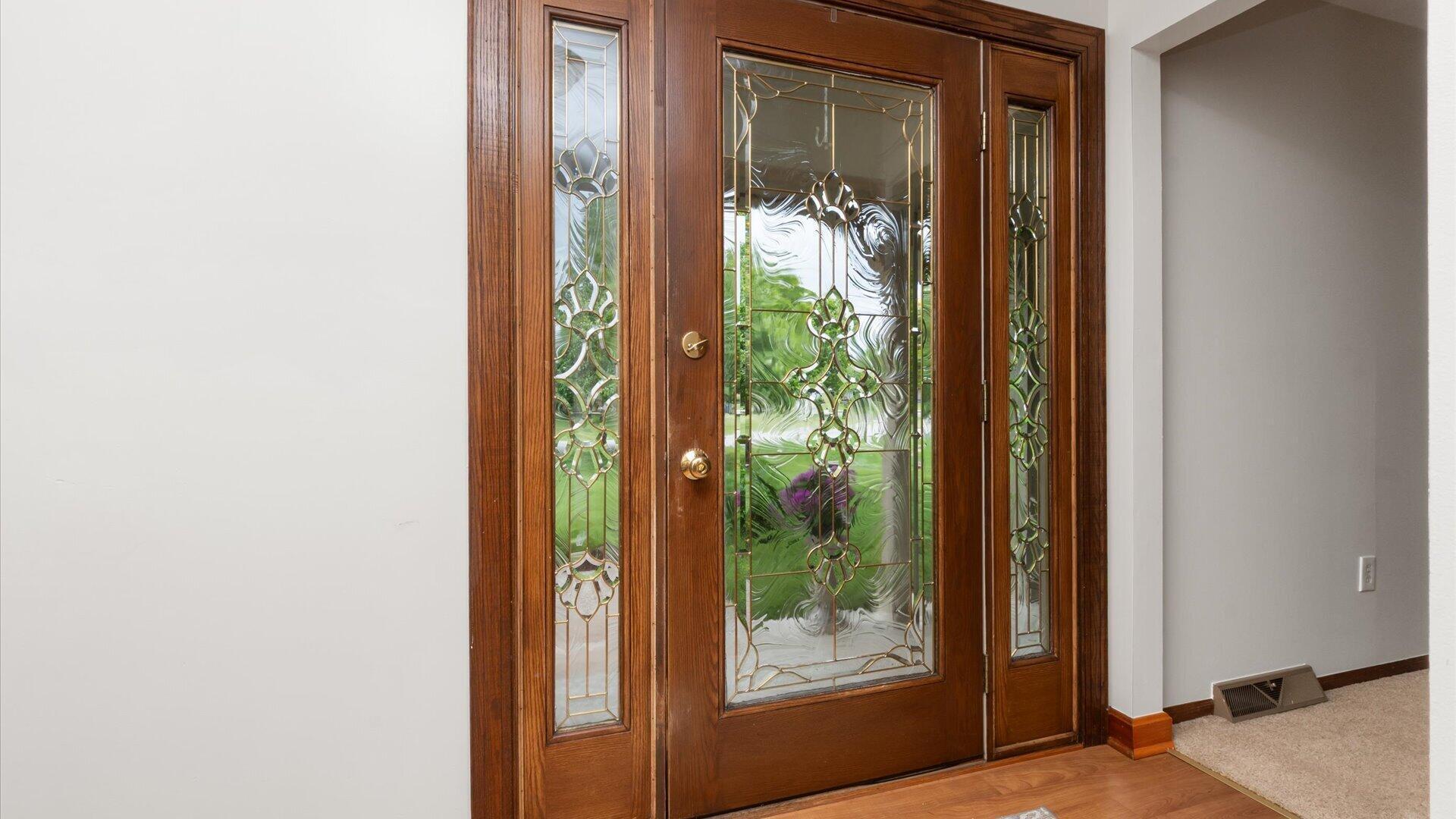 7619 Wilbur Road New Albany, OH 43054 - Photo 12 of 55 Foyer