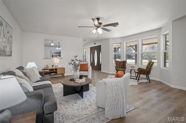 $599,000 | 452 Hwy Ff, Jonesburg, MO 63351