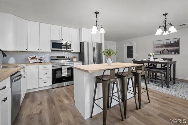 $599,000 | 452 Hwy Ff, Jonesburg, MO 63351