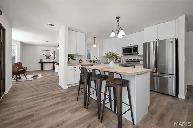 $599,000 | 452 Hwy Ff, Jonesburg, MO 63351