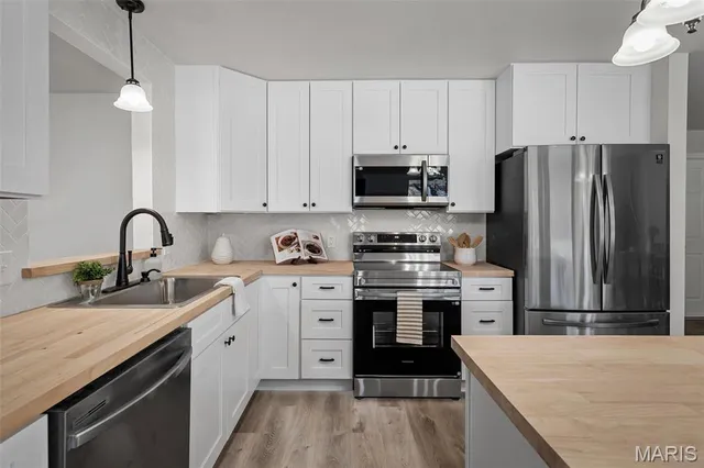 $599,000 | 452 Hwy Ff, Jonesburg, MO 63351