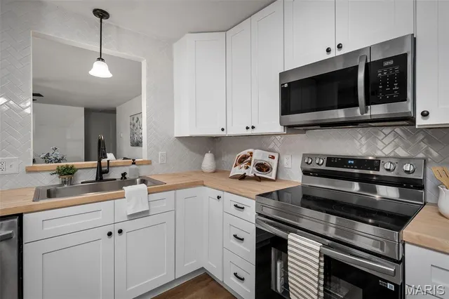 $599,000 | 452 Hwy Ff, Jonesburg, MO 63351