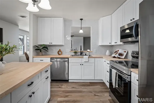 $599,000 | 452 Hwy Ff, Jonesburg, MO 63351