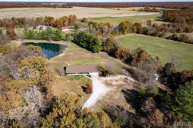 $599,000 | 452 Hwy Ff, Jonesburg, MO 63351