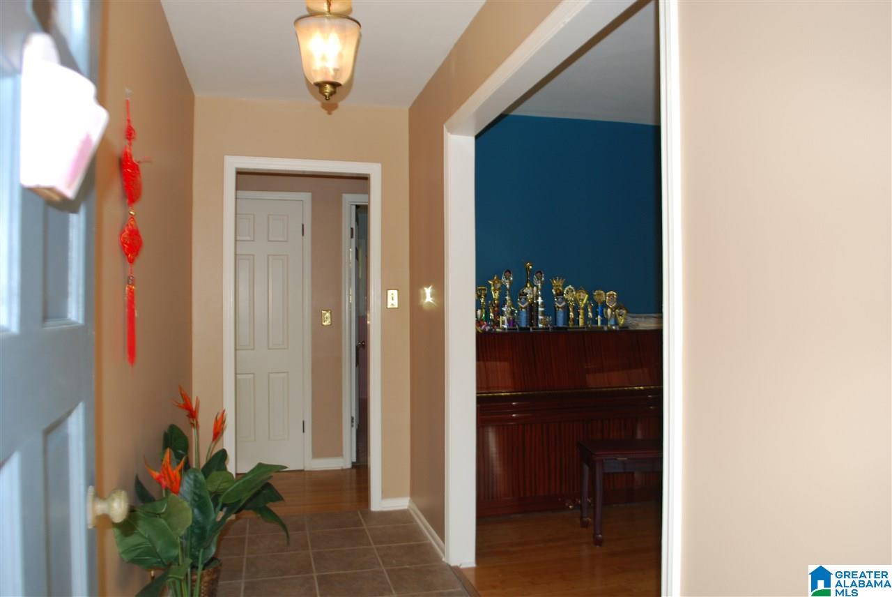 2240 Jacobs Road Birmingham, AL 35216 - Photo 4 of 20