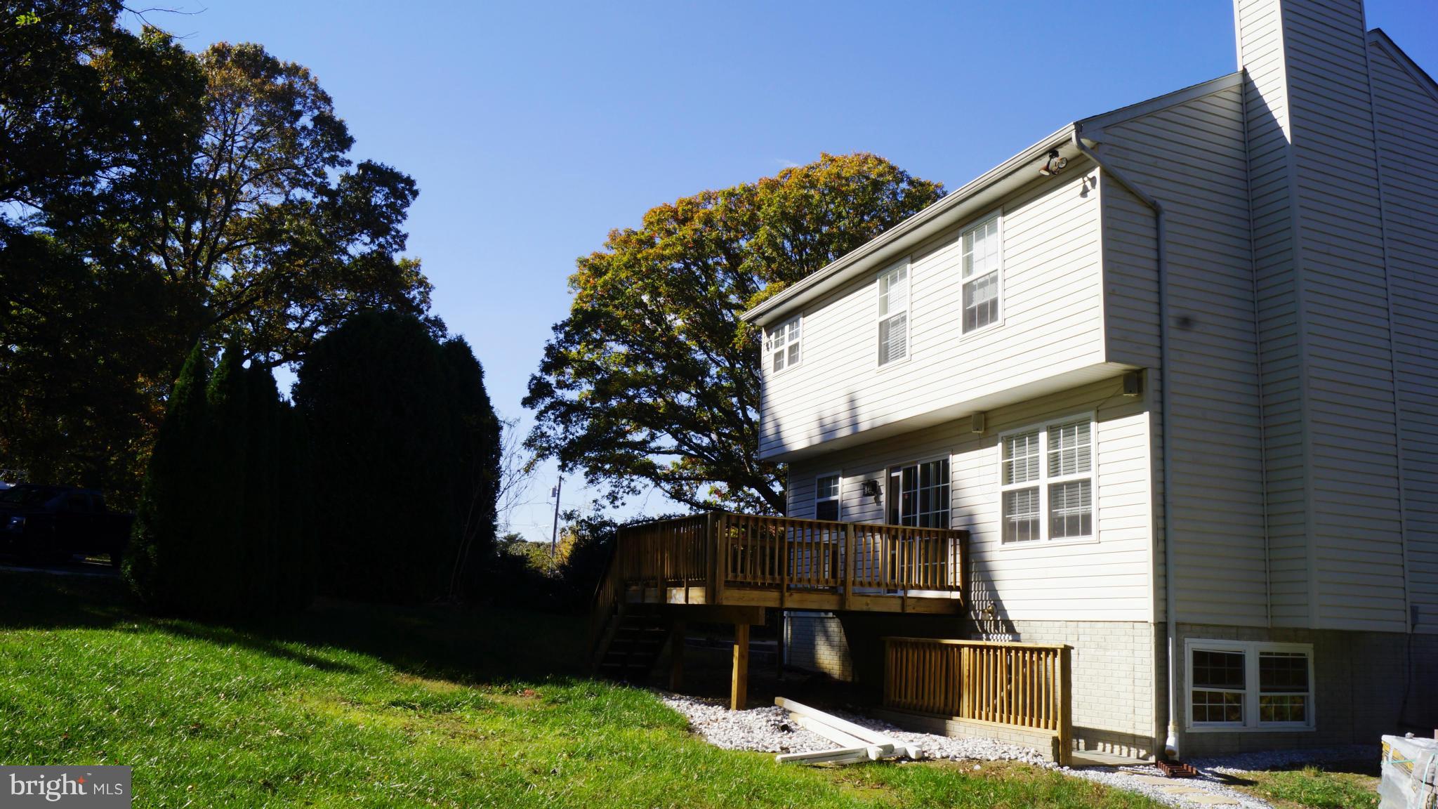 7923 Elizabeth Road Pasadena, MD 21122 - Photo 9 of 11 Exterior (Rear)