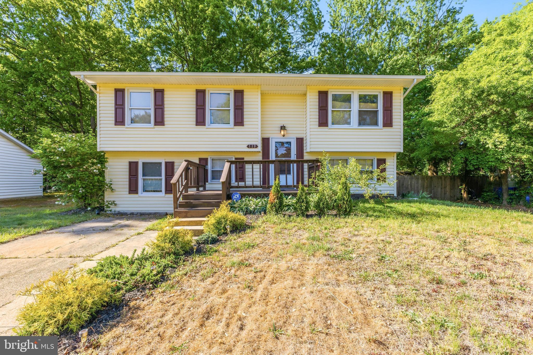 119 Jefferson Road Waldorf, MD 20602 - Photo 39 of 40 a front view of a house with garden